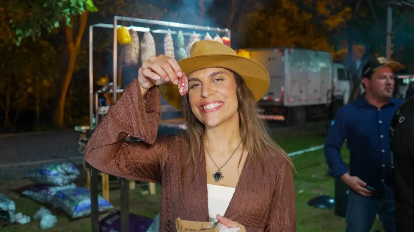 REFERÊNCIA NACIONAL | Influenciadora do churrasco com mais de 7 milhões de seguidores elogia qualidade da carne de MT